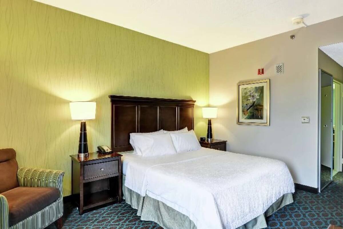 1 bedroom, blackout curtains, iron/ironing board, free cots/infant beds