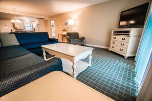 Traditional Townhome, 1 King Bed with Sofa bed | Living area | LED TV