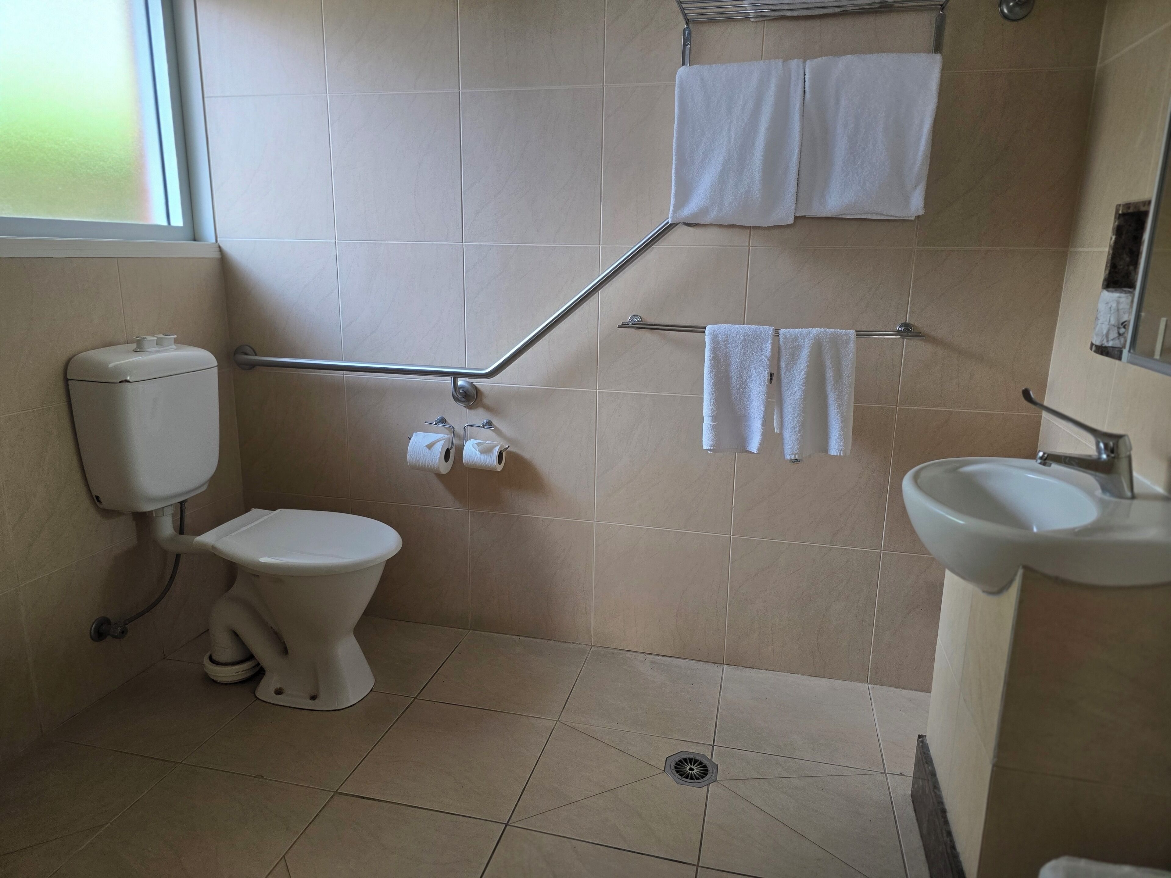 Photo - Comfort Inn & Apartments Northgate Airport