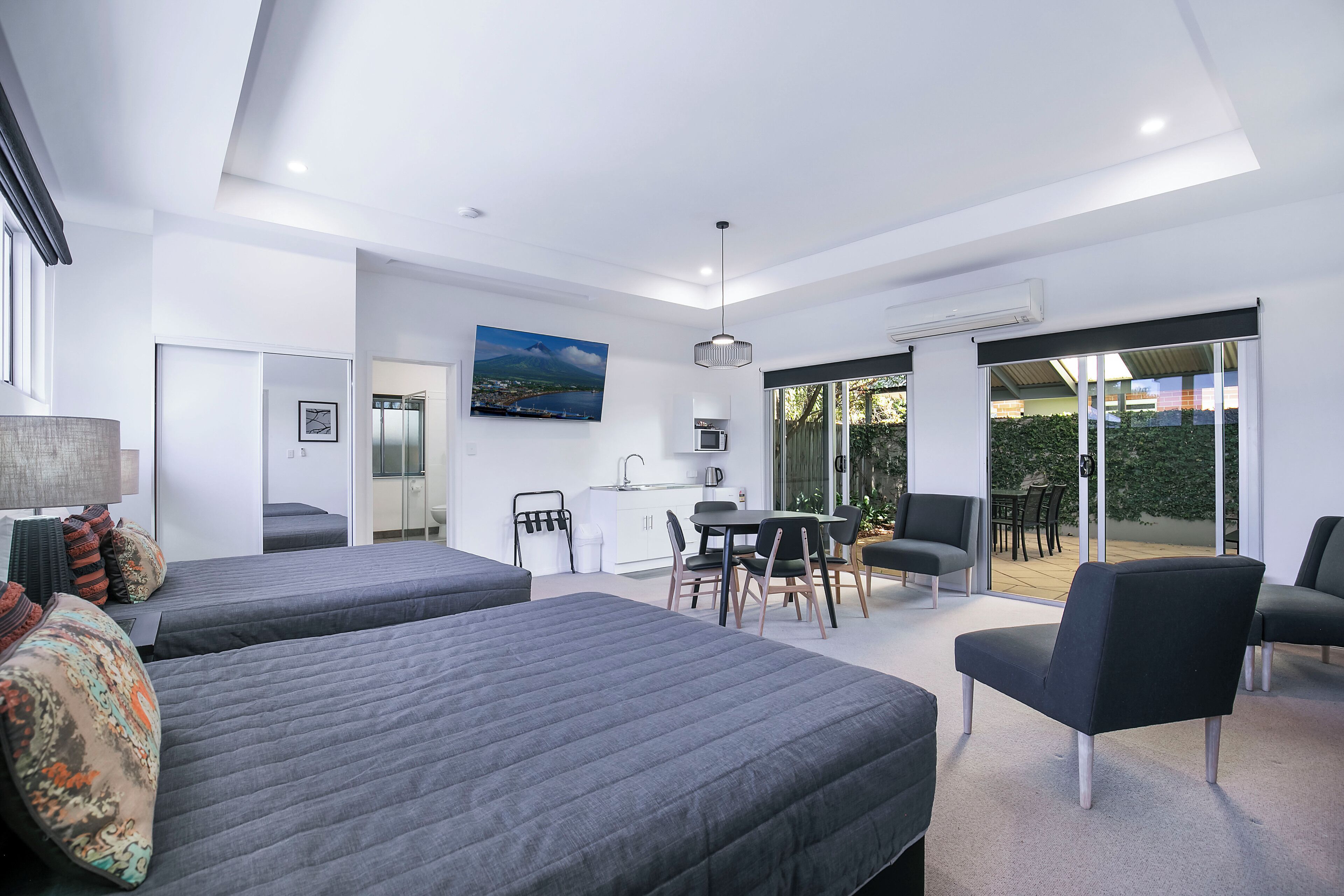 executive family room | minibar, desk, soundproofing, iron/ironing board