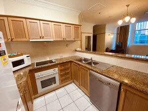 Suite, 2 Bedrooms | Private kitchen