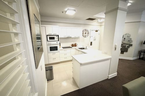 Modern Sub-Penthouse Apartment | Private kitchen
