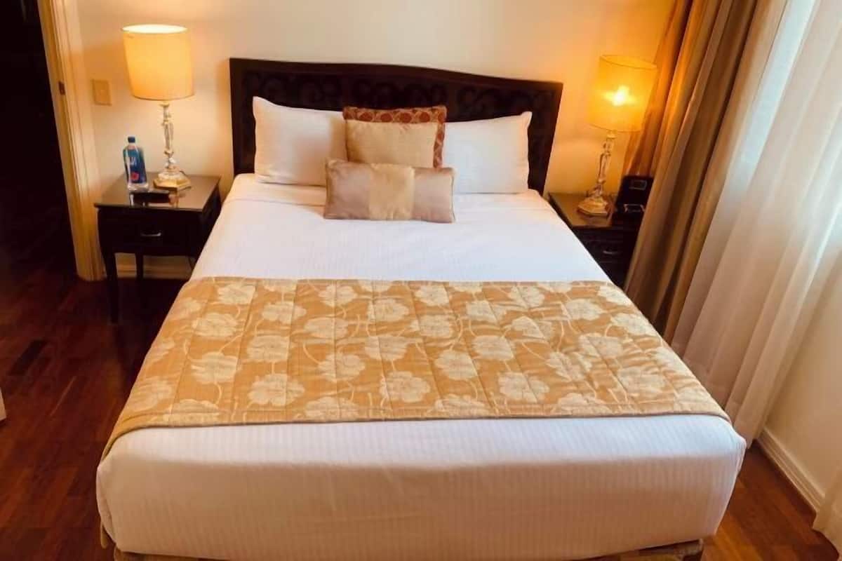 1 chambre, literie de qualité supérieure, surmatelas, minibar