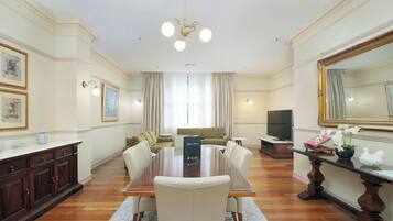 Three Beds Sub-Penthouse Apartment | Dining room