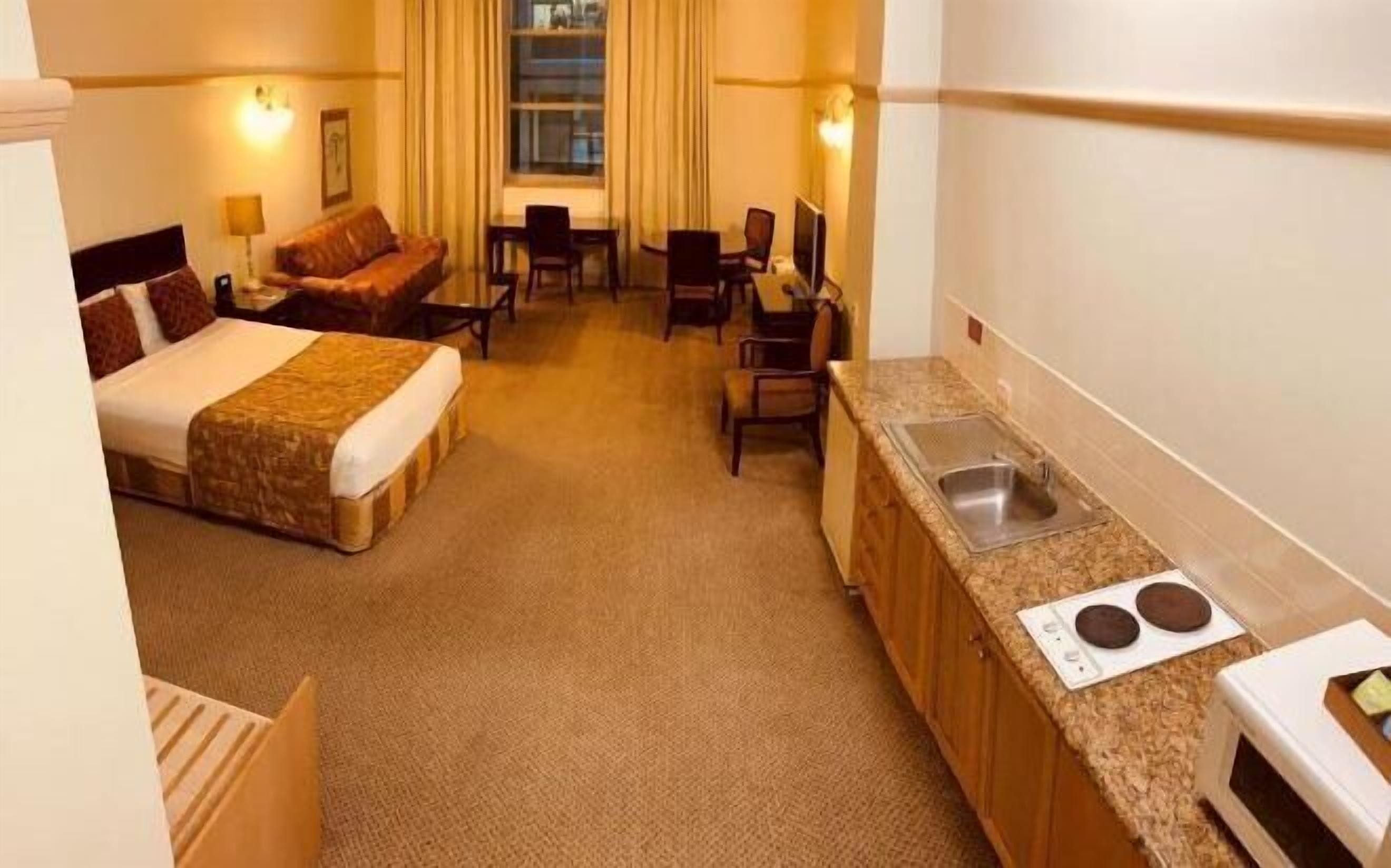 Hochwertige Bettwaren, Pillowtop-Betten, Minibar, Zimmersafe