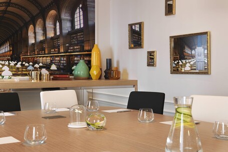 Renaissance Paris Vendome Hotel - Image 21