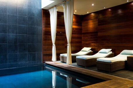 Renaissance Paris Vendome Hotel - Image 3