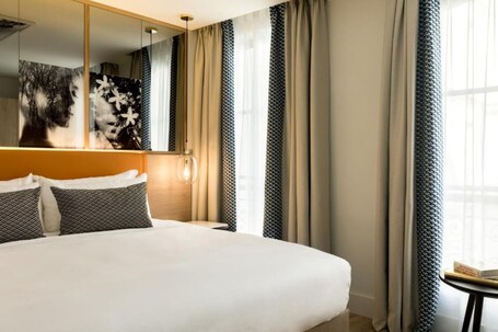 Renaissance Paris Vendome Hotel - Image 59