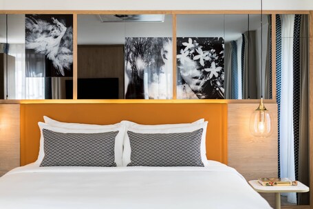 Renaissance Paris Vendome Hotel - Image 52