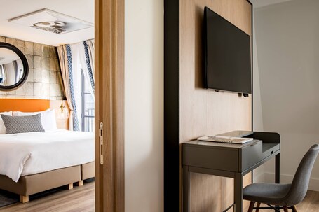 Renaissance Paris Vendome Hotel - Image 70