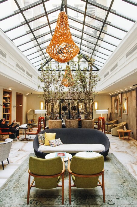 Renaissance Paris Vendome Hotel - Image 8