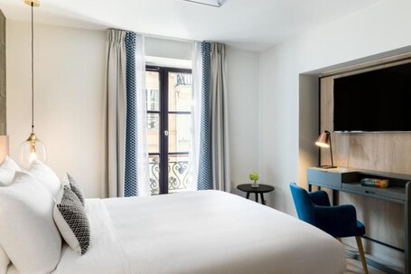 Renaissance Paris Vendome Hotel - Image 29