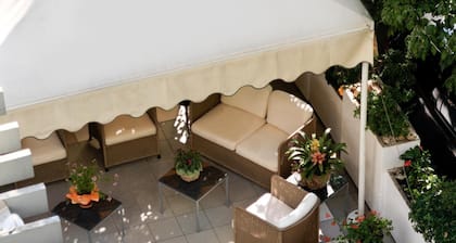 ACasaMia WelcHome Hotel