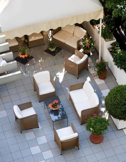 ACasaMia WelcHome Hotel