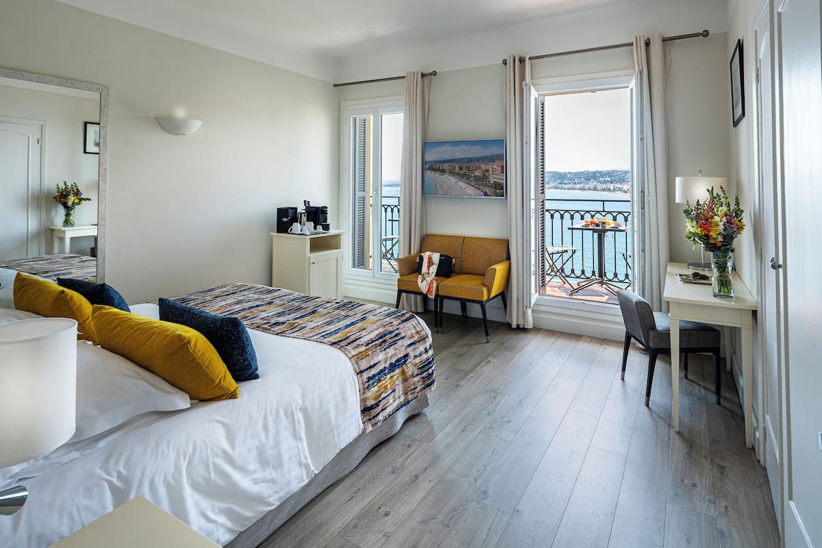 Suite, Balcony, Sea View | 1 bedroom, Select Comfort beds, minibar, in-room safe