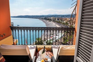 Suite, balcón, vistas al mar | Terraza o patio