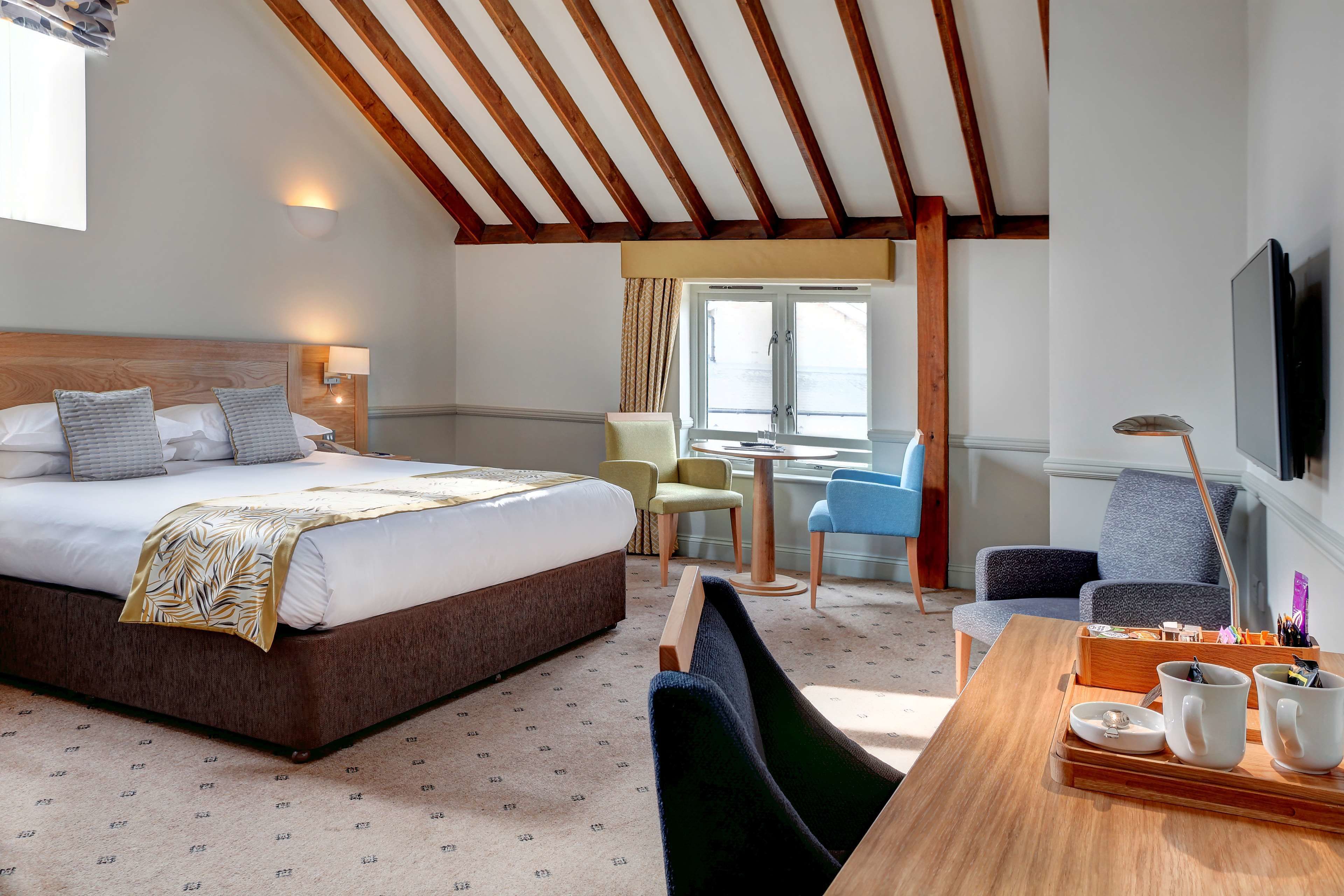 In-room safe, desk, soundproofing, iron/ironing board