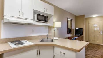 Desk, iron/ironing board, free WiFi, bed sheets