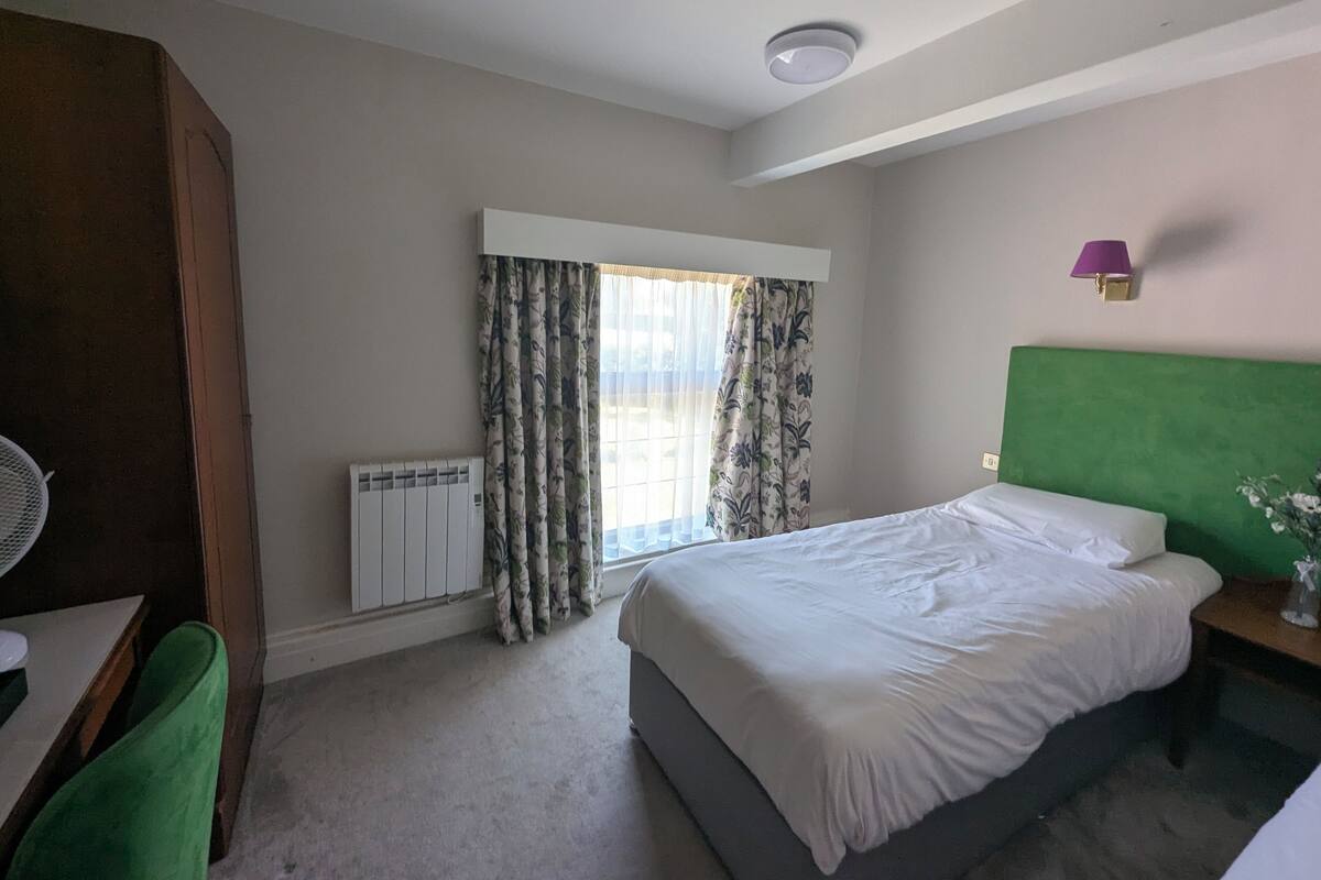 Desk, soundproofing, iron/ironing board (on request), free WiFi