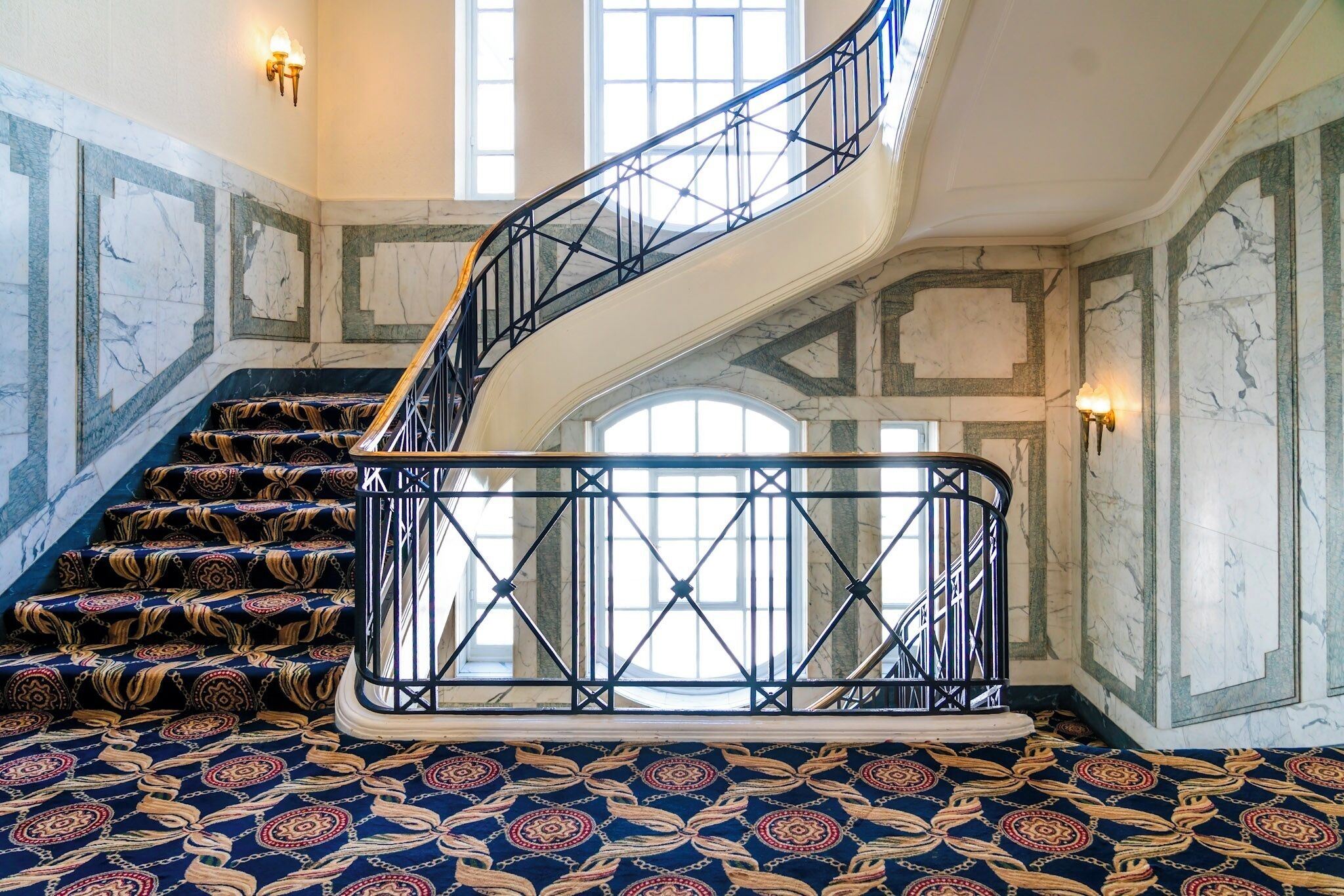 Photo - Adelphi Hotel