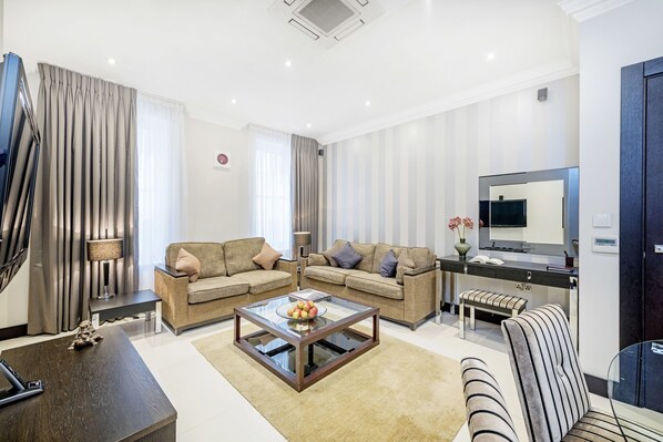 Standard Apartment, 3 Bedrooms (Lower Ground floor) | Vue de la chambre