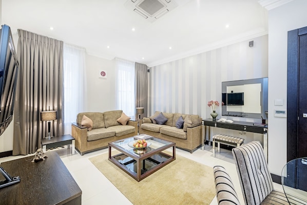 Standard Apartment, 3 Bedrooms (Lower Ground floor) | Vue de la chambre