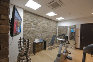Fitness facility - 130 Queen's Gate Apartments (London)