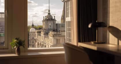 Royal Garden Hotel