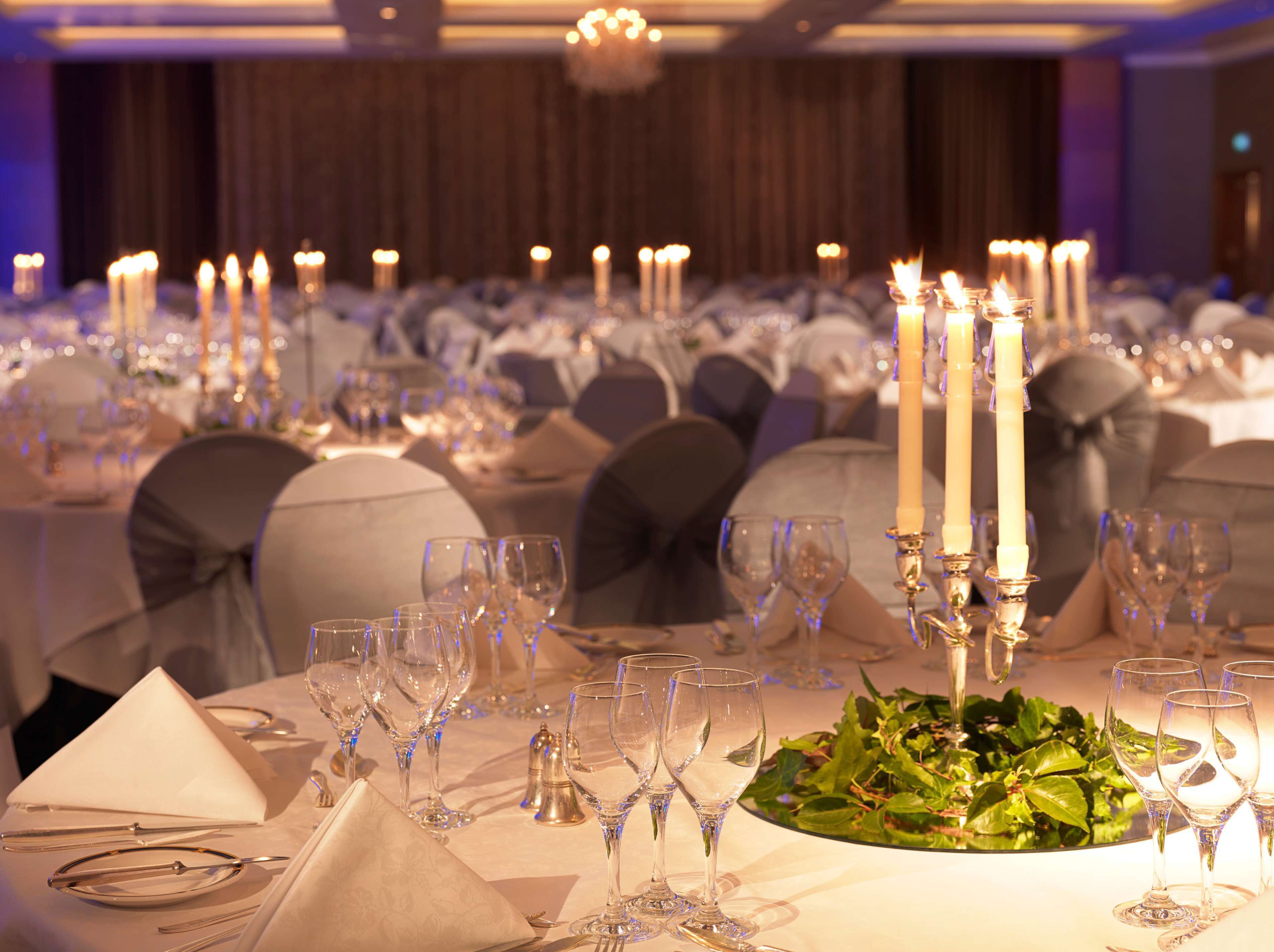 Photo - Royal Garden Hotel