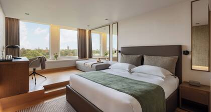 Royal Garden Hotel