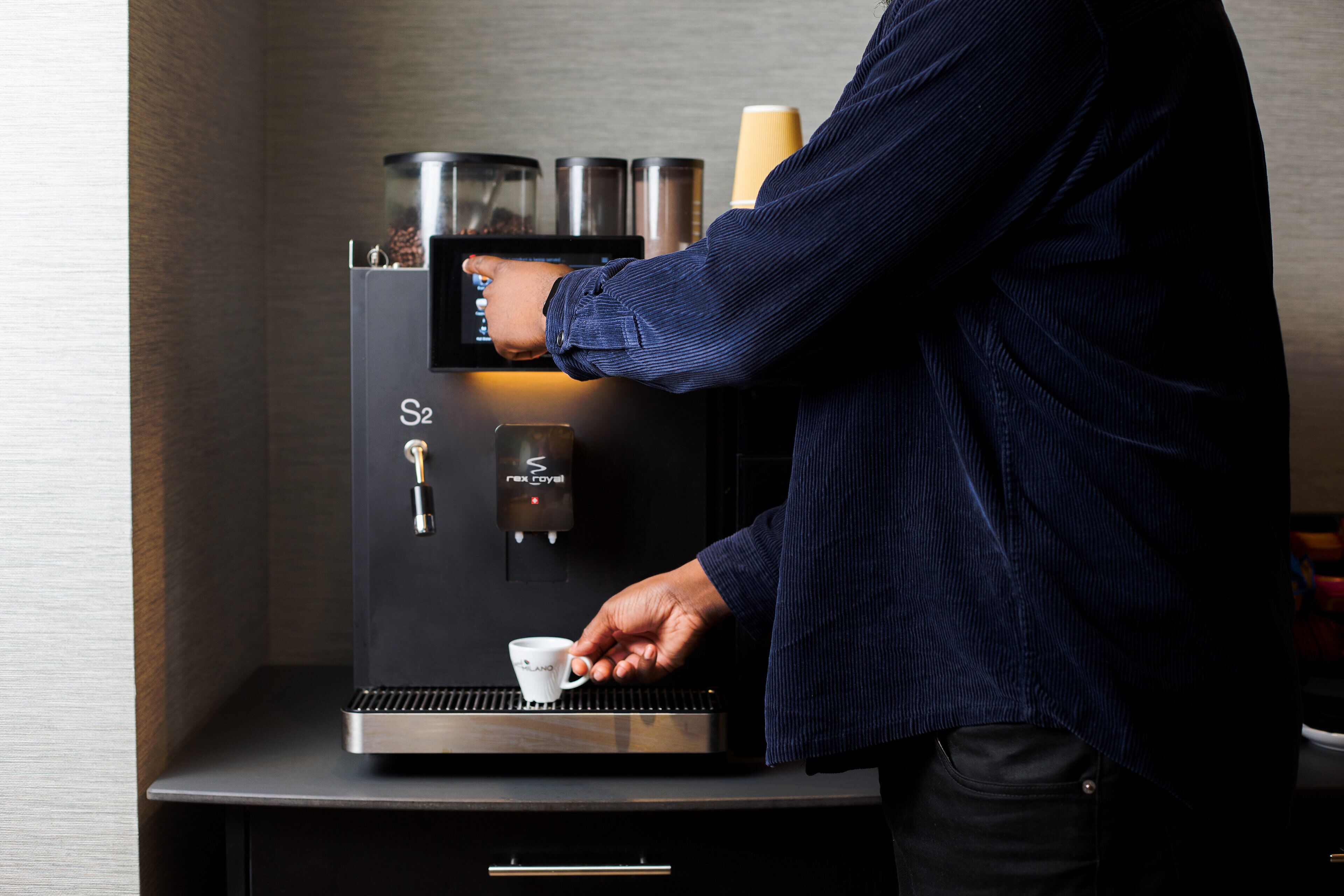 daily english breakfast (gbp 19 per person)