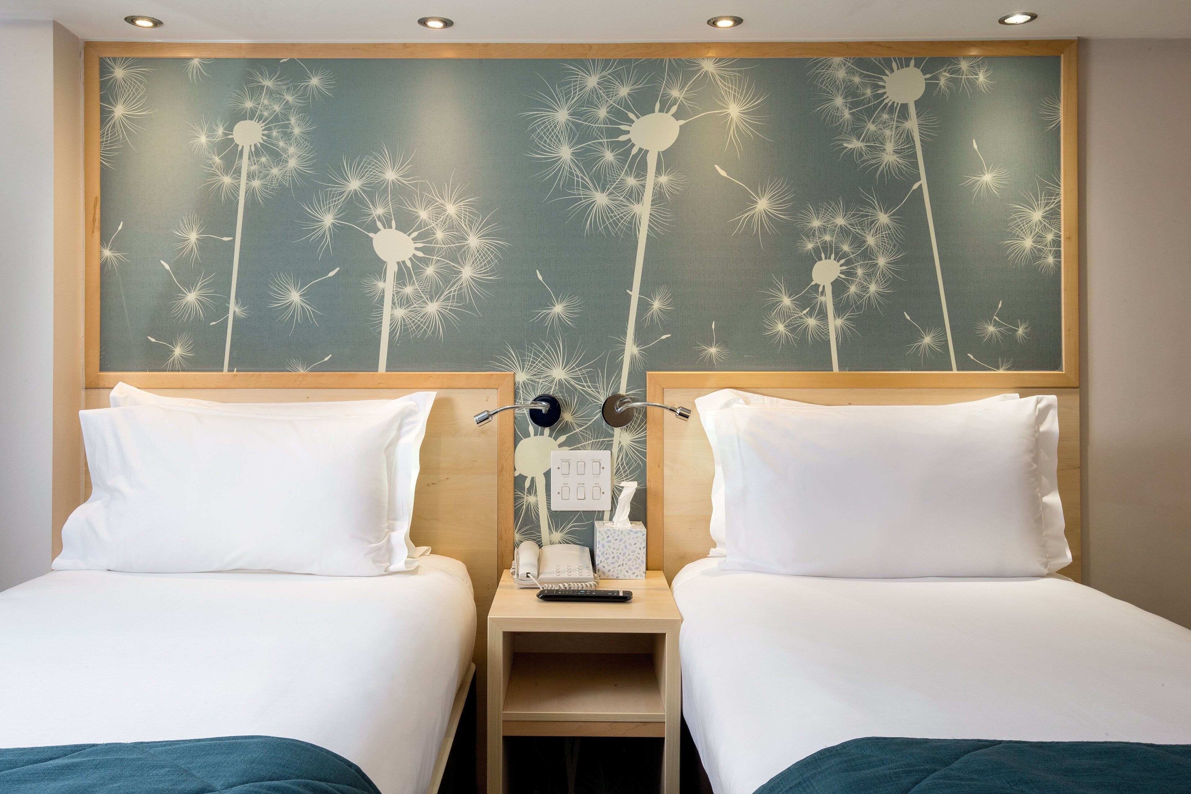 twin room | 1 bedroom, in-room safe, desk, iron/ironing board