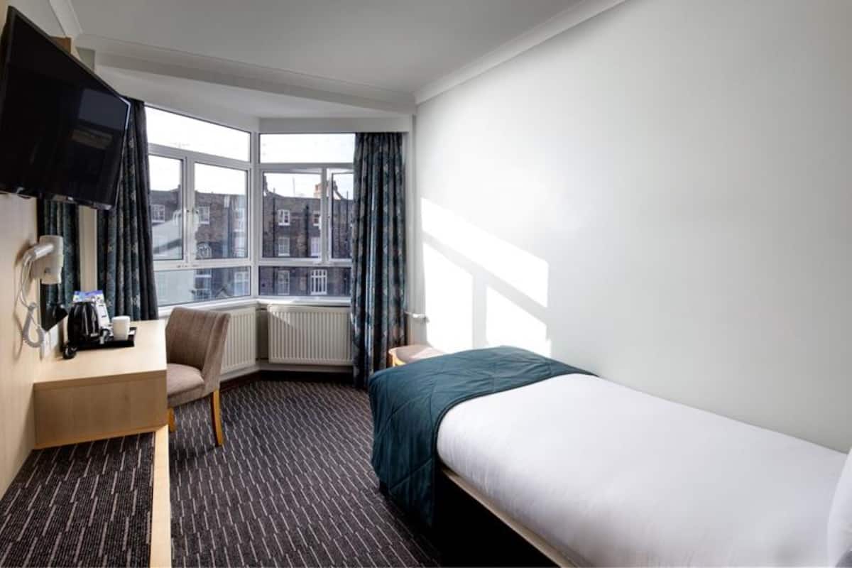 In-room safe, desk, iron/ironing board (on request), free WiFi