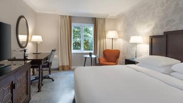 Superior Room, 1 King Bed | 1 bedroom, premium bedding, down duvets, pillow-top beds