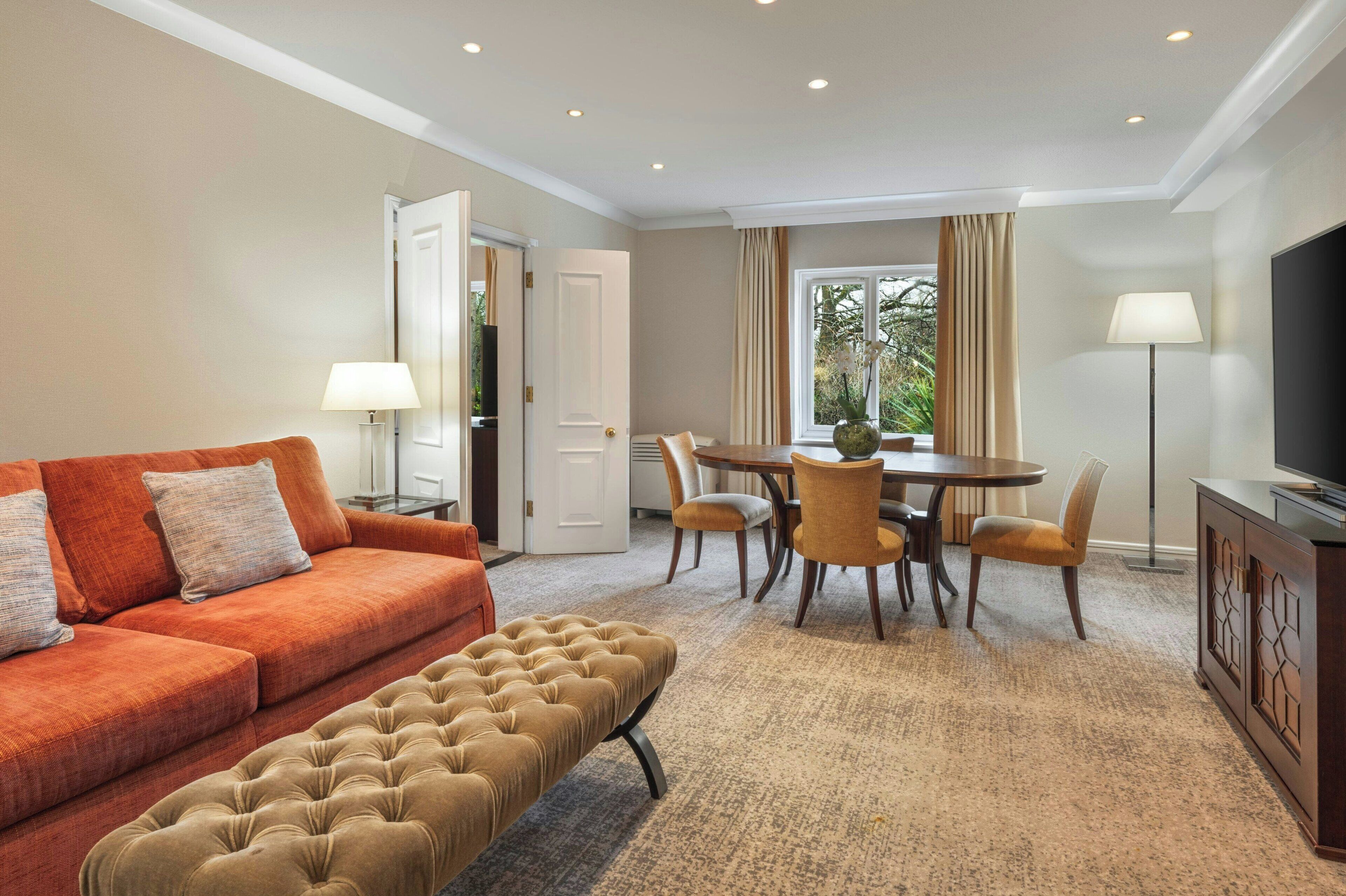 Suite, 1 slaapkamer | 1 slaapkamer, luxe beddengoed, donsdekens, pillowtop-bedden