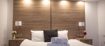 OYO Tong Park Hotel