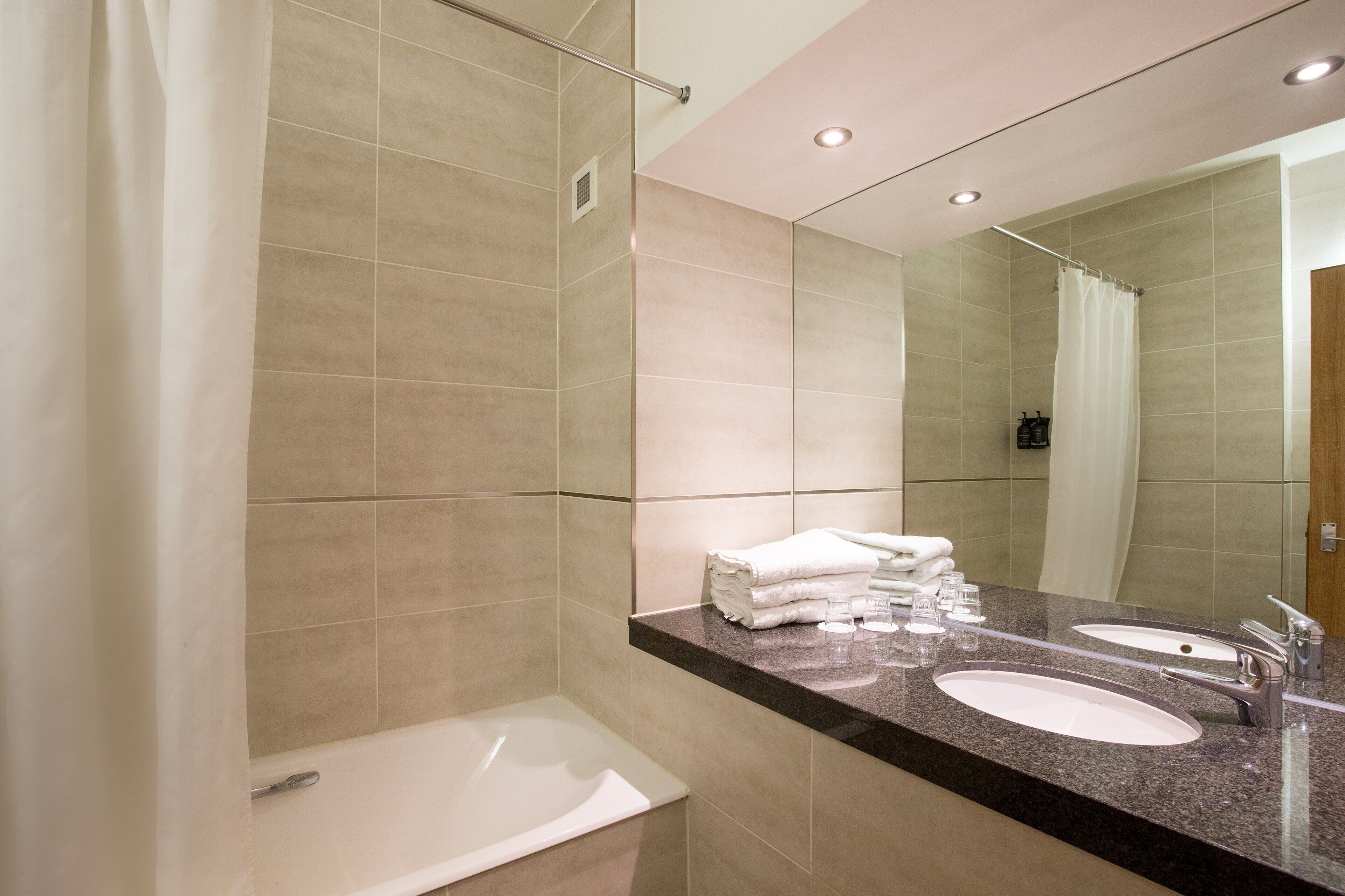 Foto - City Sleeper at Royal National Hotel