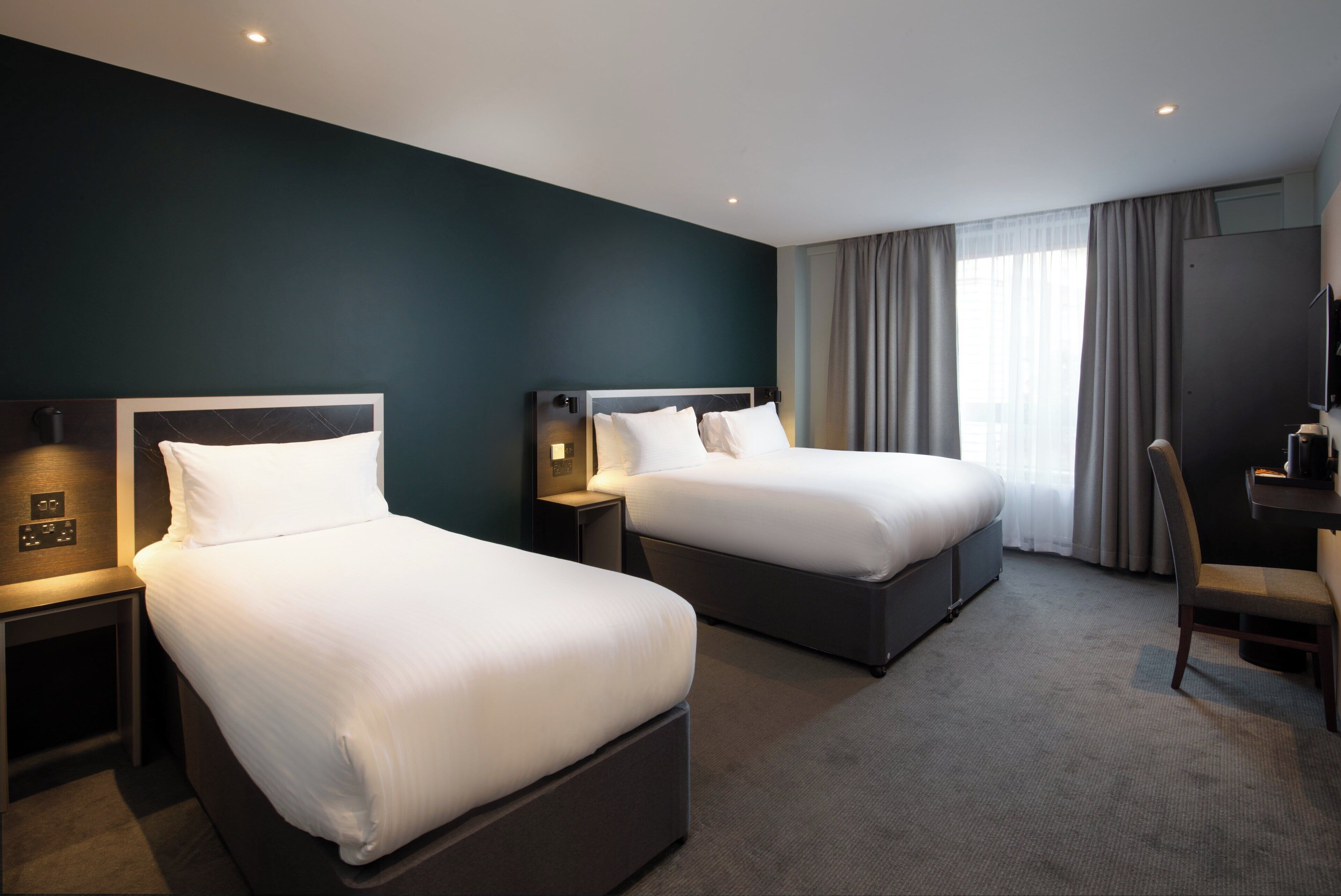 Photo - City Sleeper at Royal National Hotel