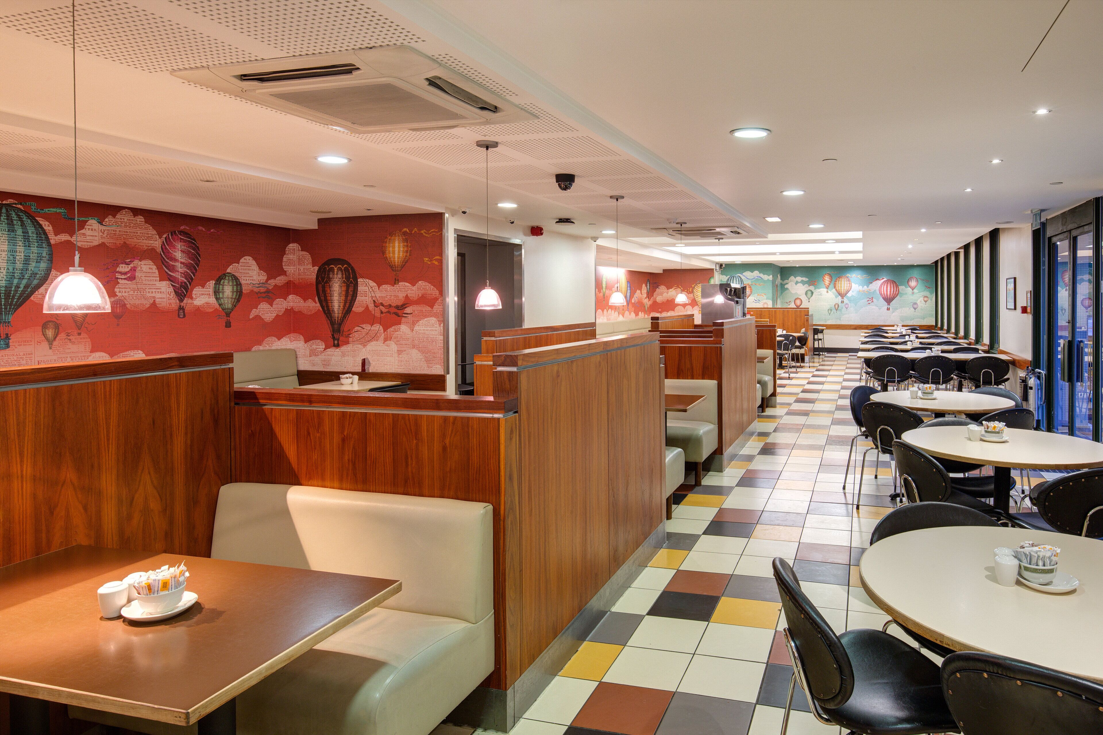 Daily English breakfast (GBP 17.50 per person)