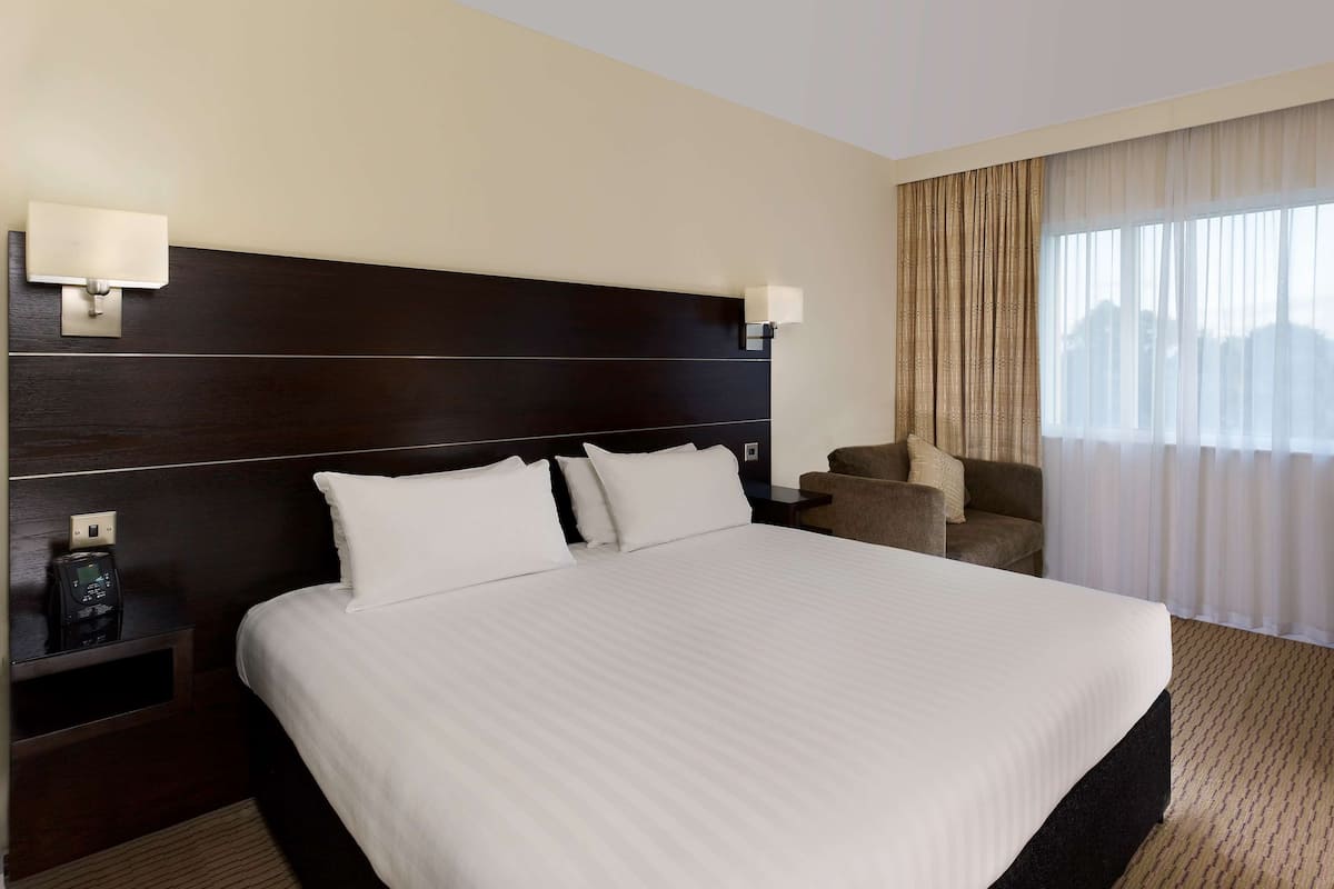 In-room safe, soundproofing, iron/ironing board, WiFi (free)