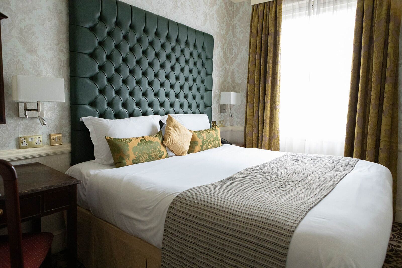 classic double room | 2 bedrooms, in-room safe, individually decorated, desk