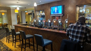 Bar (on property) - Belvilla Hotel Loughborough (Loughborough)