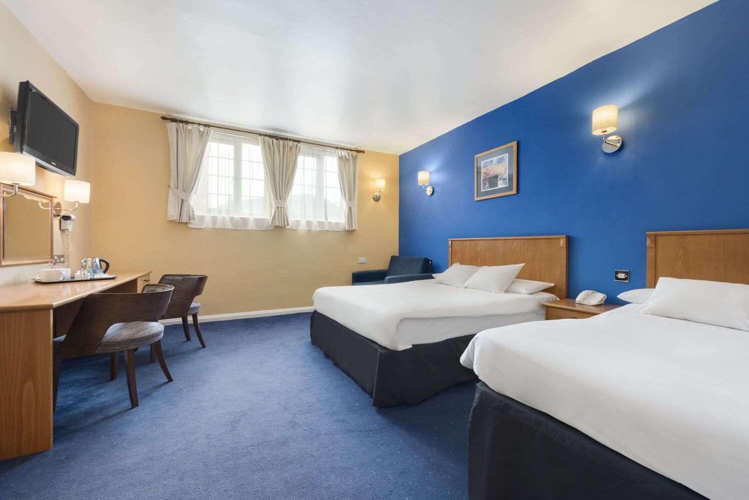 In-room safe, desk, iron/ironing board, free WiFi