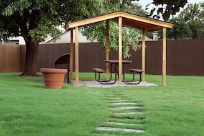 Grill-/Picknickplatz