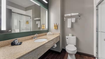 Standard Room, 1 Katil Raja (King), Non Smoking, Refrigerator & Microwave | Bilik Mandi | Tab mandi rendaman dalam, kelengkapan dandanan diri percuma