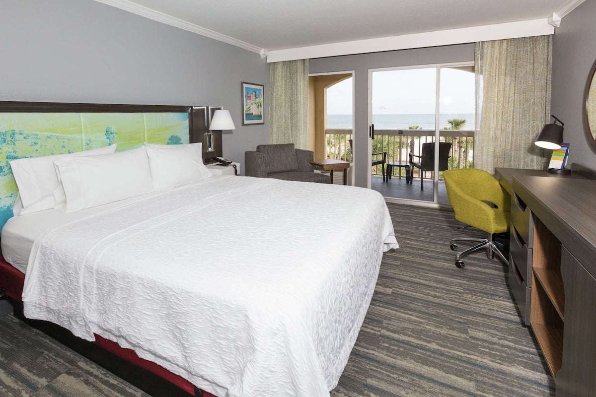 Room, 1 King Bed, Jetted Tub (Beach Side) | In-room safe, desk, blackout drapes, iron/ironing board