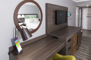 Room, 2 Queen Beds, Non Smoking (Beach Side)