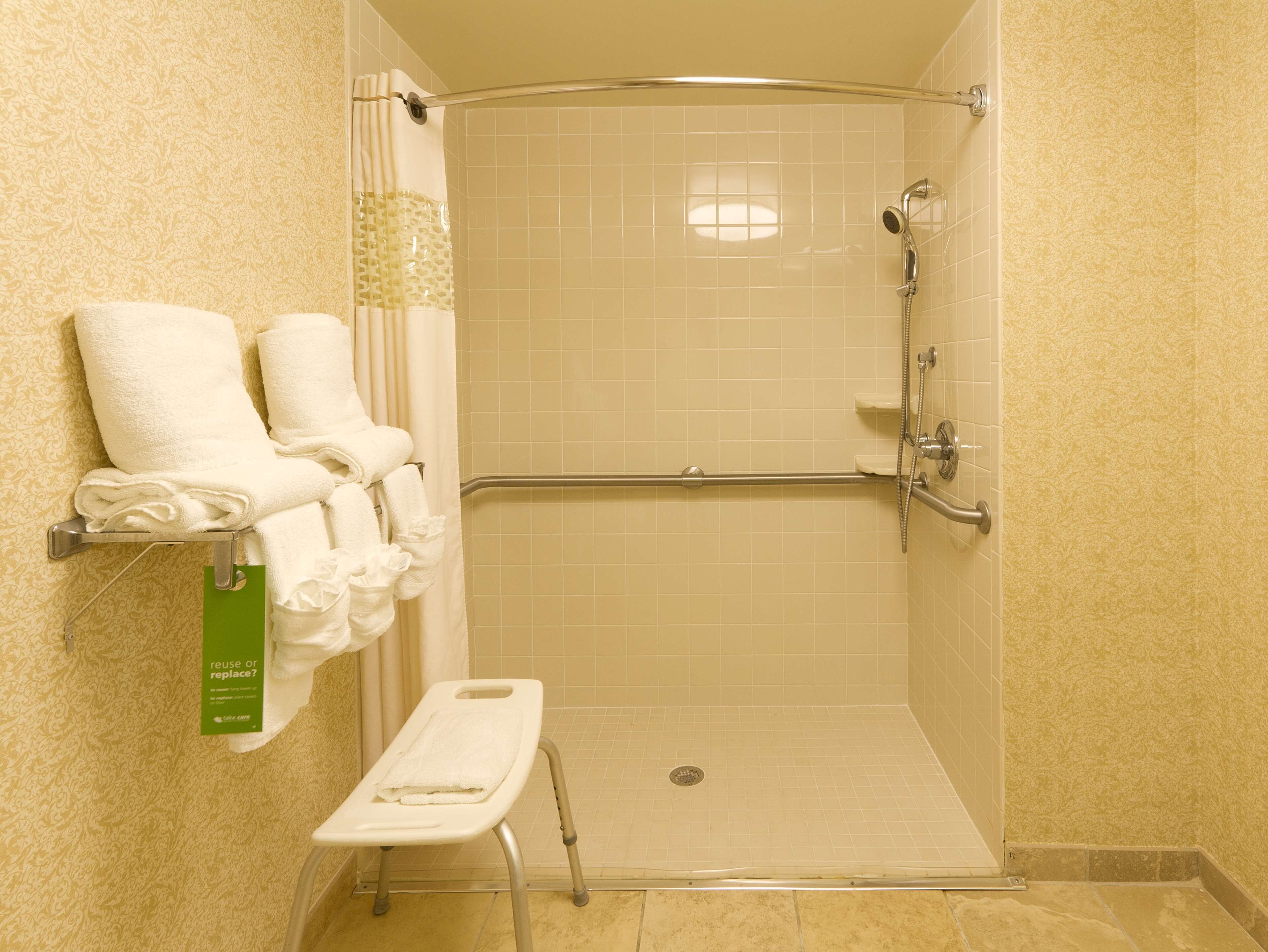room, 1 king bed, accessible, non smoking (roll-in shower) | bathroom | combined shower/bathtub, free toiletries, hair dryer, towels