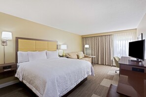 In-room safe, free cots/infant beds, free WiFi, bed sheets - Hampton Inn Sault Ste Marie (Sault Ste. Marie)