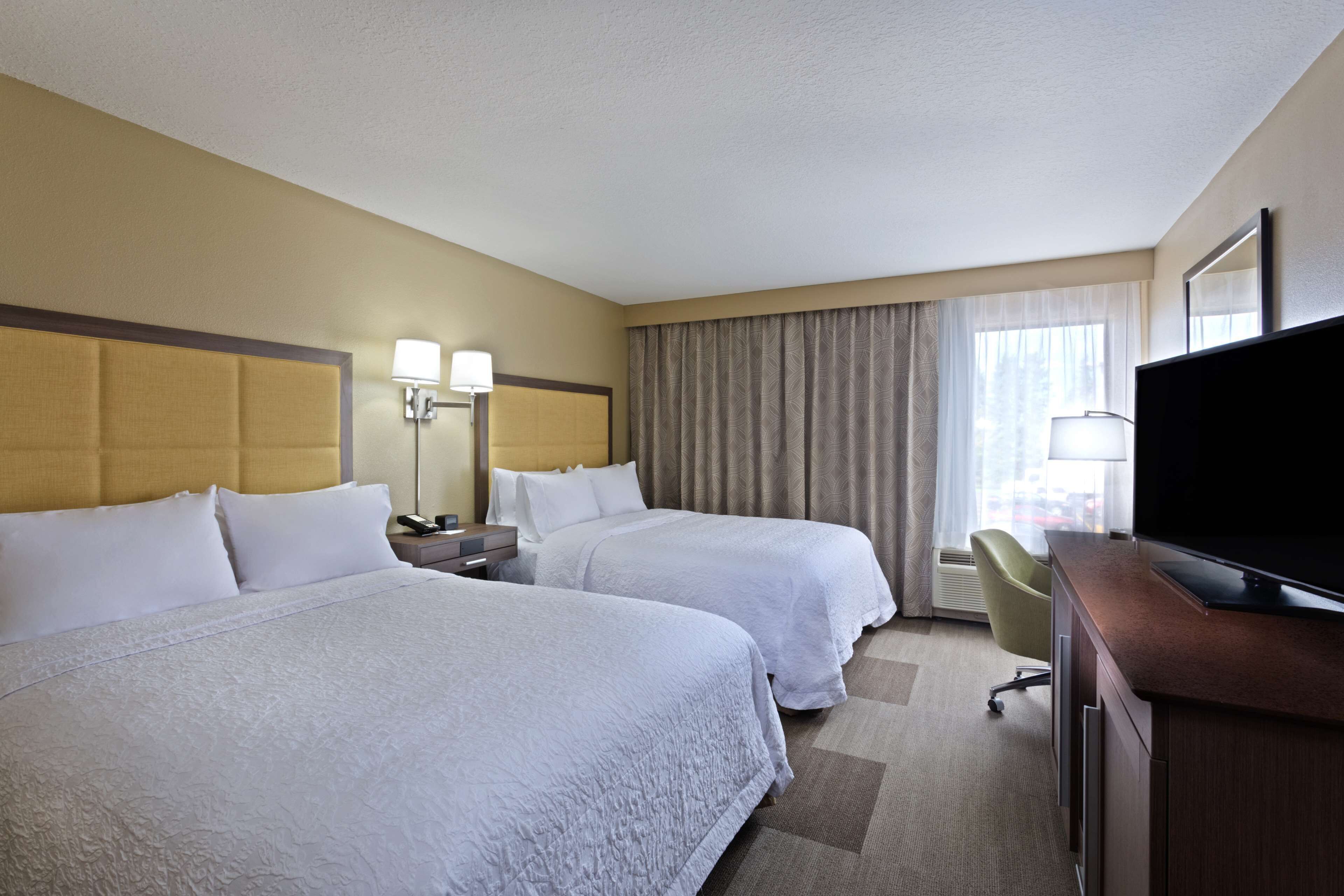 In-room safe, free cribs/infant beds, free WiFi, bed sheets